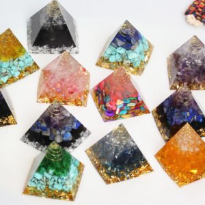 Pirâmide Orgonite com Obsidiana Conversor de Energia e Protecção